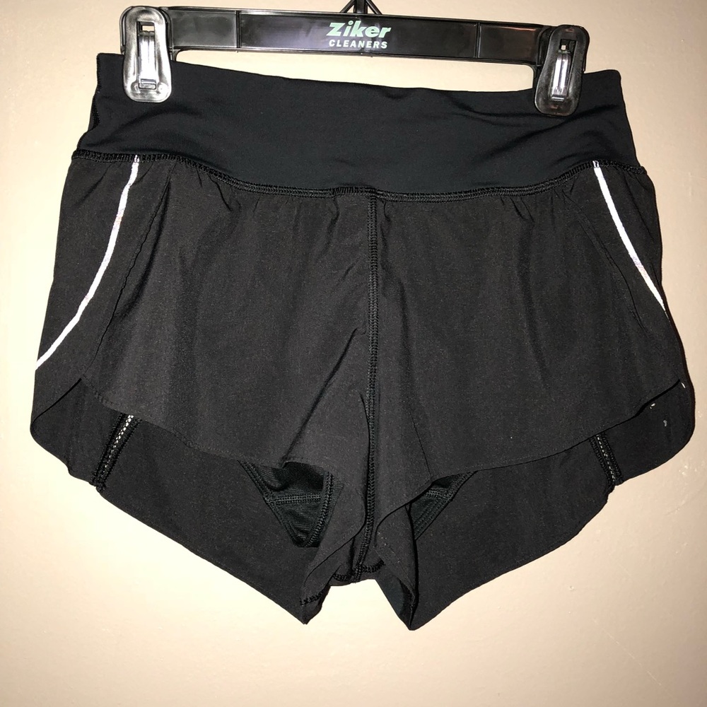 lululemon black shorts